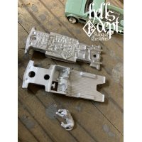 REDRUM 【DATSUN 620 "LOW DOWN CUSTOM " CHASSIS (CUSTOM PARTS)】(WHITE METAL)