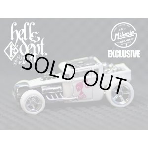 Photo: JDC13 【"MIKESIE GARAGE EXCLUSIVE" HELLBIE'S CYCLOPS BONE SHAKER (FINISHED PRODUCT)】 WHITE/RR
